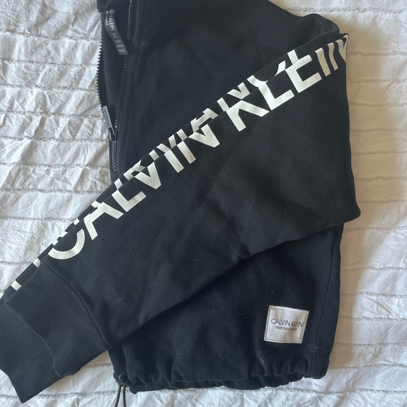 CALVIN KLEIN SWEATER - Picture 4 of 5